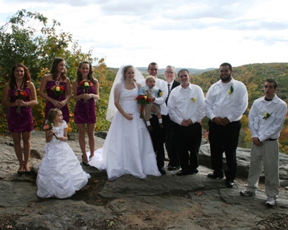 Fall wedding in Devil's Hopyard 